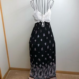 Stylish Maxi Dress with Crochet bralett
